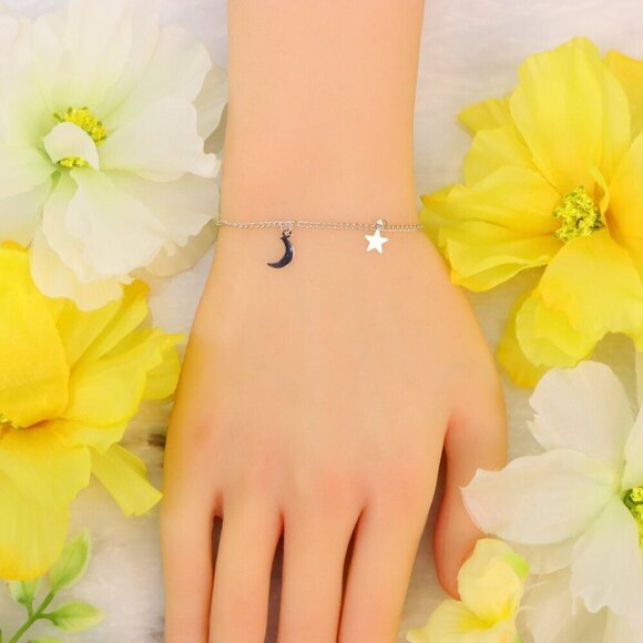 "Minimalist Bracelet, Sleek & Modern Design, Women’s Fashion, YC110239-B - Picture 8 of 10
